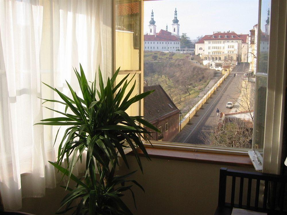 Domus Henrici Hotel Praga Exterior foto